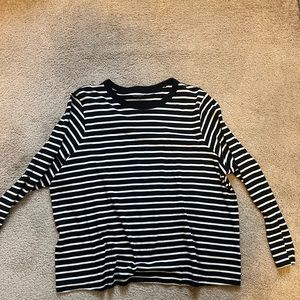 Old navy tshirt size XXL